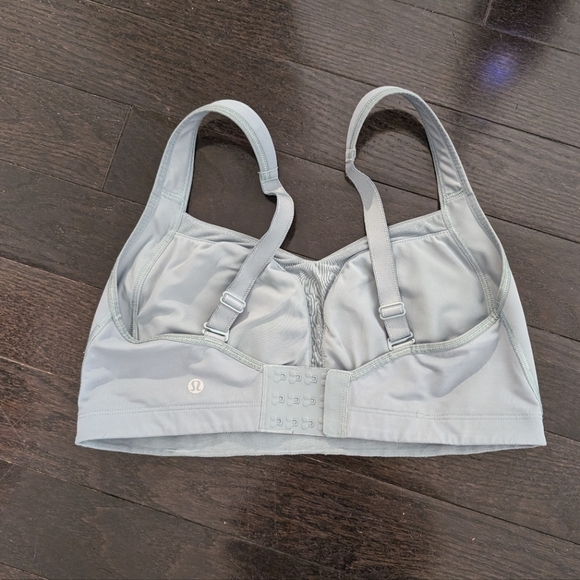 2/$40 ✨Lululemon Ta-Ta Tamer lll - Picture 5 of 6